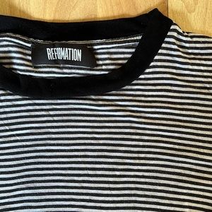 Reformation like new black and white striped shortsleeved Tee t-shirt size small